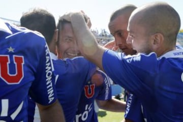 Universidad Católica fue una de sus víctimas preferidas. Aquí uno de sus goles en San Carlos de Apoquindo.