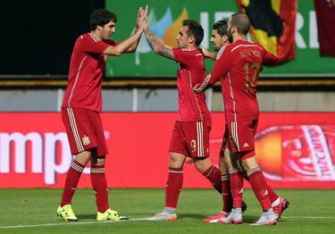 España 2 - Costa Rica 1. Con Silva salió el sol en España.