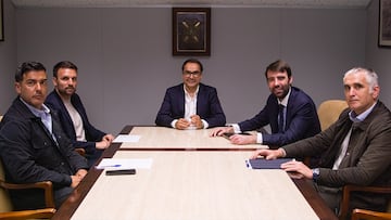 El Consejo de Administraci¨®n del Tenerife es un polvor¨ªn
