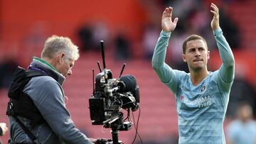 Hazard takes Premier League Player of the Month prize