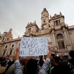 Multitudinaria manifestación en Valencia: “La habéis cagado, el pueblo ha despertado”
