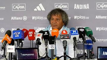 Alberto Gamero en rueda de prensa.