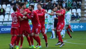 El Real Zaragoza presenta su candidatura al ascenso