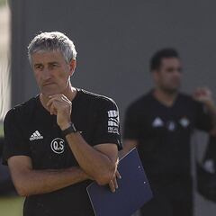 Setién: "Tello está un poco cabreado conmigo, es normal"