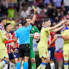 Por qué fue expulsado Eduardo Torres en el Chivas vs América