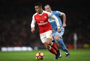 Alexis Sánchez nuevamente fue figura en Arsenal. 