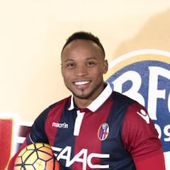 Zúñiga debuta en Bolonia tras 9 meses sin jugar en Serie A