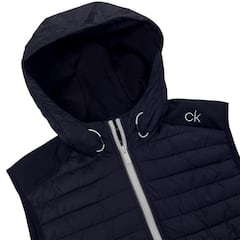 ¿Lluvia? Este chaleco de Calvin Klein es impermeable y tiene capucha