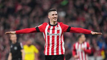 BILBAO, SPAIN - FEBRUARY 03: Oihan Sancet of Athletic Club celebrates after scoring the team's second goal during the LaLiga Santander match between Athletic Club and Cadiz CF at San Mames Stadium on February 03, 2023 in Bilbao, Spain. (Photo by Juan Manuel Serrano Arce/Getty Images)