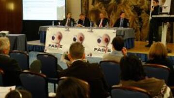 Ramón Barba (CSD), William Gaillard (UEFA), José Ángel Zalba (FASFE) y Robert Pongracz (LFP), ayer.