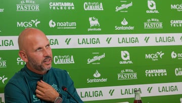 José Alberto, entrenador del Racing.