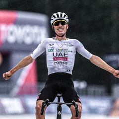 Juan Ayuso, desencadenado con victoria a lo grande y liderato