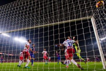 Barcelona - Granada. Gol de Rafinha.