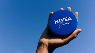 La OCU se pronuncia sobre la popular Nivea de lata azul: este es el resultado