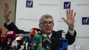 Villar reaparece para hablar de "los retos del futuro del fútbol"