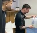 Los 'regalos troll' a Messi por su cumpleaños: cuando vio el bidón no sabía ni dónde colocarlo