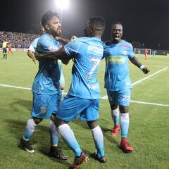 Jaguares gana por W ante Medellín en Jaraguay