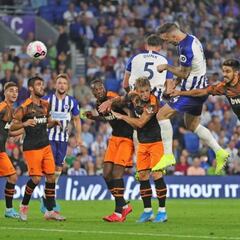 Paso en falso del Valencia ante el Brighton