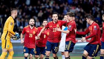 Sarabia celebra el gol de penalti ante Grecia
 SEF&Uacute;TBOL
 11/11/2021
