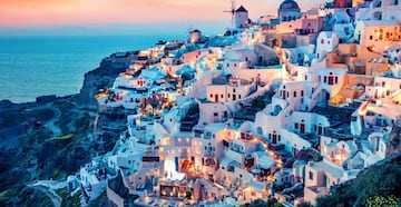 Santorini y sus espectaculares atardeceres