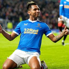 Van Bronckhorst respalda a Alfredo Morelos para la Selección