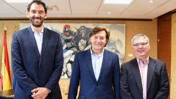José Ramón Lete se ­reunió ayer con el Madrid, Barça, Baskonia y Unicaja, aunque no trascendió, y el lunes lo había hecho con Garbajosa, presidente de la FEB, y Roca (ACB), al que acompañaron el Valencia y el Estudiantes.