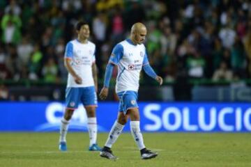 Fabio Santos su bajo rendimiento durante este Clausura 2016 lo tienen fuera de la plantilla para el próximo torneo.