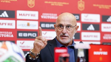 MADRID, 03/10/2025.-El seleccionador de España, Luis de la Fuente da a conocer la lista de convocados para los partidos ante Georgia y Bulgaria, en la tercera y cuarta jornada de la fase de clasificación al Mundial 2026, este viernes. EFE/ Rodrigo Jimenez