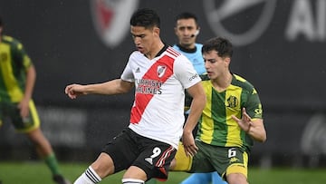 Flabián Londoño en un partido de la Reserva de River Plate.