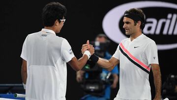 Chung se retira y Federer jugará su 30ª final de Grand Slam