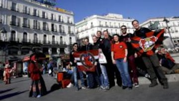Aficionados alemanes ayer en Madrid.