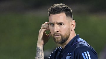 Argentina's forward #10 Lionel Messi takes part in a training session at Qatar University in Doha on December 8, 2022, on the eve of the Qatar 2022 World Cup quarter-final football match between The Netherlands and Argentina. (Photo by JUAN MABROMATA / AFP)