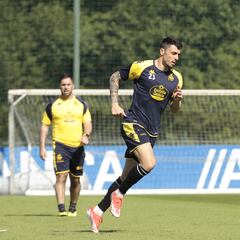 Los laterales, primera necesidad para el Deportivo en el mercado