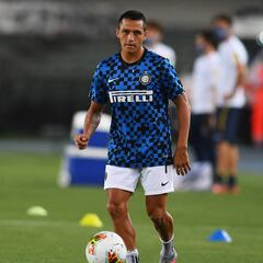 "Parece que vive un renacer": los elogios a Alexis en Italia