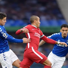 Ancelotti espera que James y Allan sigan mejorando