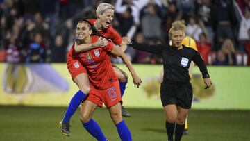 Alex Morgan scores 100th goal with the United States team