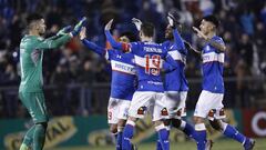 Católica sufrió pero eliminó a La Serena en definición por penales