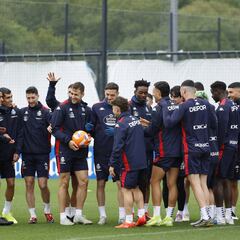 El as en la manga del Depor con el overbooking de plantilla: salidas low cost