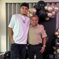 Mane Díaz sorprende con su talento cantando vallenato