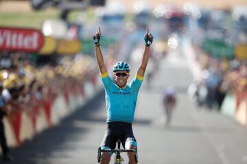 El español Omar Fraile celebrando su victoria en la 14ª etapa del Tour de Francia.