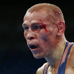 Russian boxer at centre of judging wrangle exits Rio