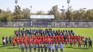 El emotivo homenaje de la U a Leonel Sánchez