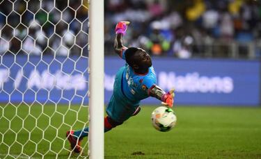 Burkina Faso 1-1 Egypt (3-4 pens): Veteran El-Hadary the spot-kick king
