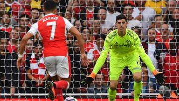 Alexis es la figura del Arsenal que golea a Chelsea.