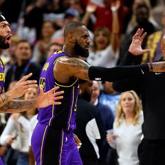 A LeBron le fastidian el cumpleaños: “Stevie Wonder puede verlo”