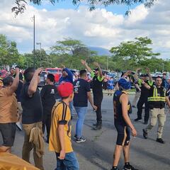 Aficiones de Pumas y CF Montreal estuvieron cerca de una batalla campal