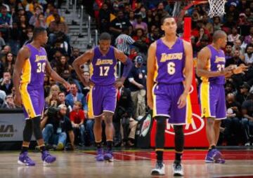 Julius Randle, Roy Hibbert, Metta World Peace y Jordan Clarkson.