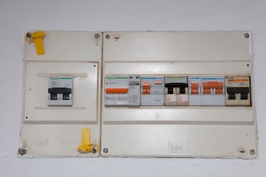 El botón de tu cuadro eléctrico que desconoces y deberías pulsar una vez cada tres meses