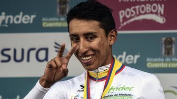 Egan Bernal celebra su primer título con el Sky.