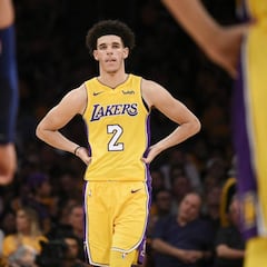 Griffin y los Clippers arruinan el debut de Lonzo en los Lakers